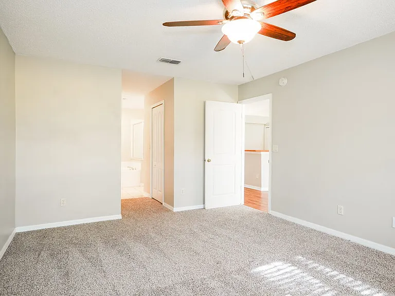 313 Johns Glen Dr — Photo 11