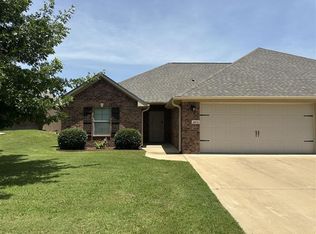 4083 Stonebridge Dr, Tyler, TX 75707