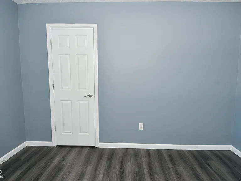 7826 Five Points Rd — Photo 13