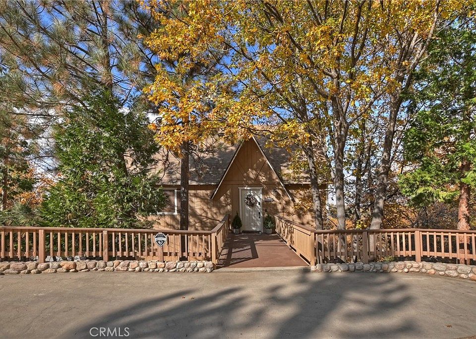 1st image of 1434 Yosemite Dr