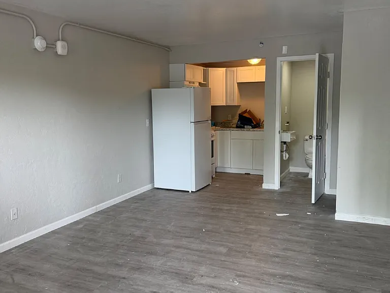 2825 Green Mountain Dr #113 — Photo 2