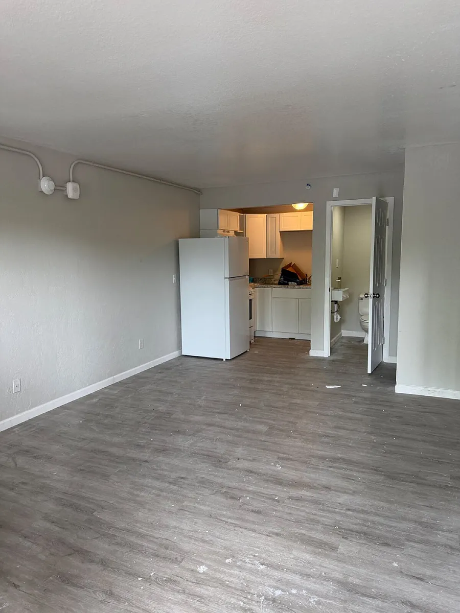 Building Photo - 2825 Green Mountain Dr #113