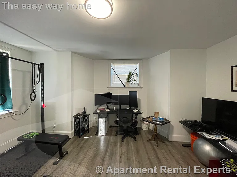475 Highland Ave #5 — Photo 5