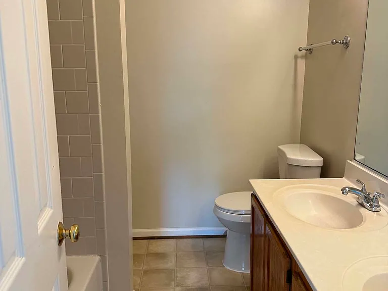 Master Bedroom Bathroom/Shower