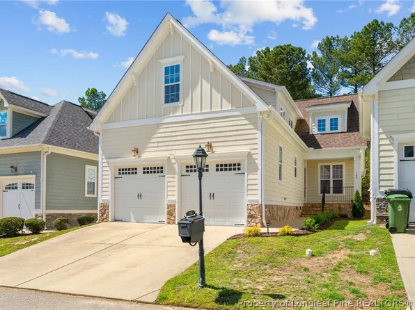 169 Pine Hawk Dr, Spring Lake, NC 28390