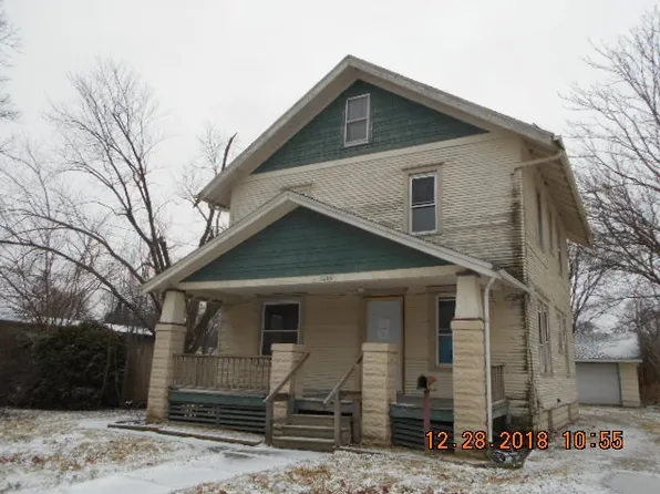 1215 E Nevada St, Marshalltown, IA 50158