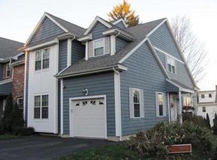 7 Highland St APT A, Wakefield, MA 01880