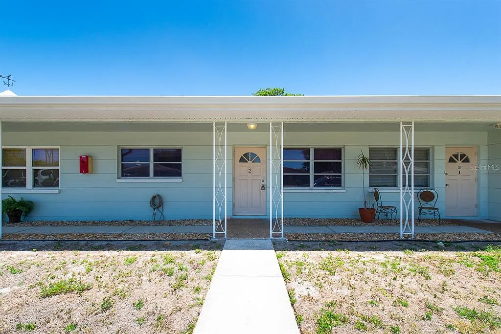 2 bed, 1.0 bath, 805 sqft, $1,550 — Photo 2