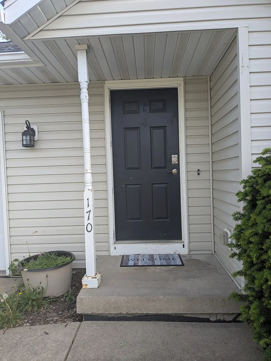 Building Photo - 170 Elm Ridge Ct