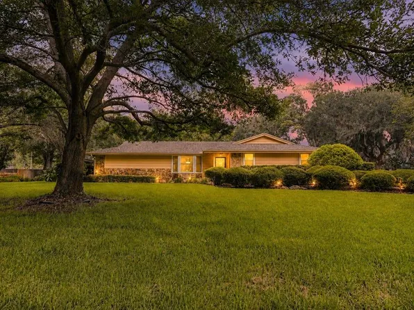 7809 Pineview Dr, Odessa, FL 33556