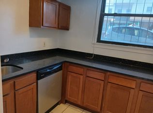 631 Maryland Ave APT 10, Pittsburgh, PA 15232