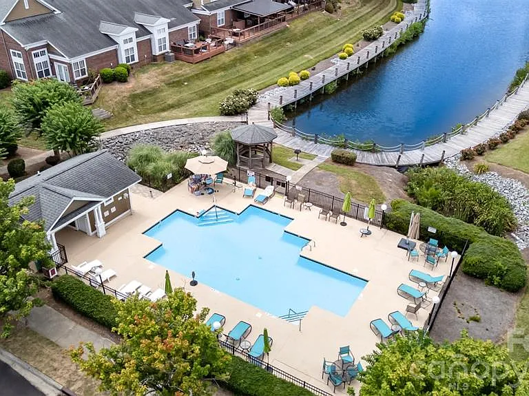 18521 Harborside Dr — Photo 18