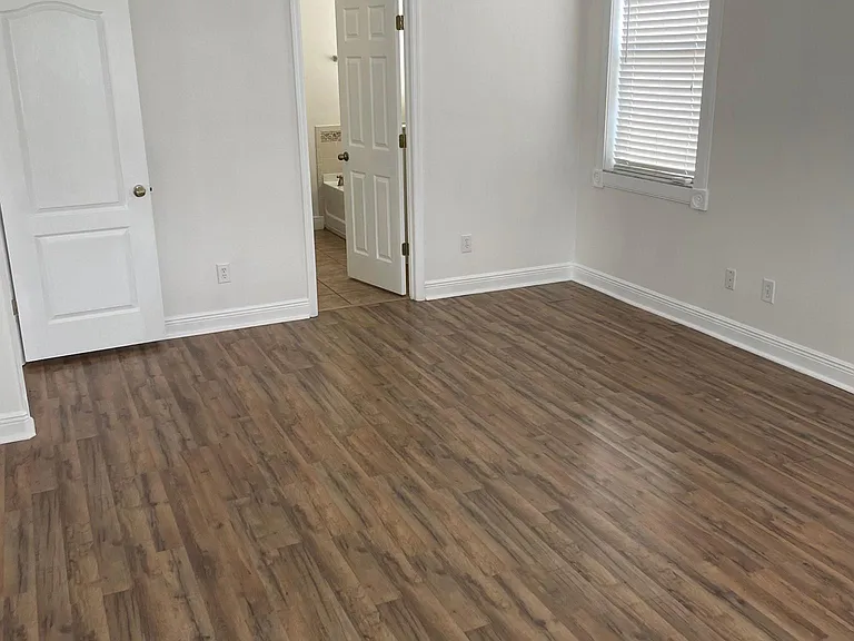 1794 Strathmore Cir — Photo 12
