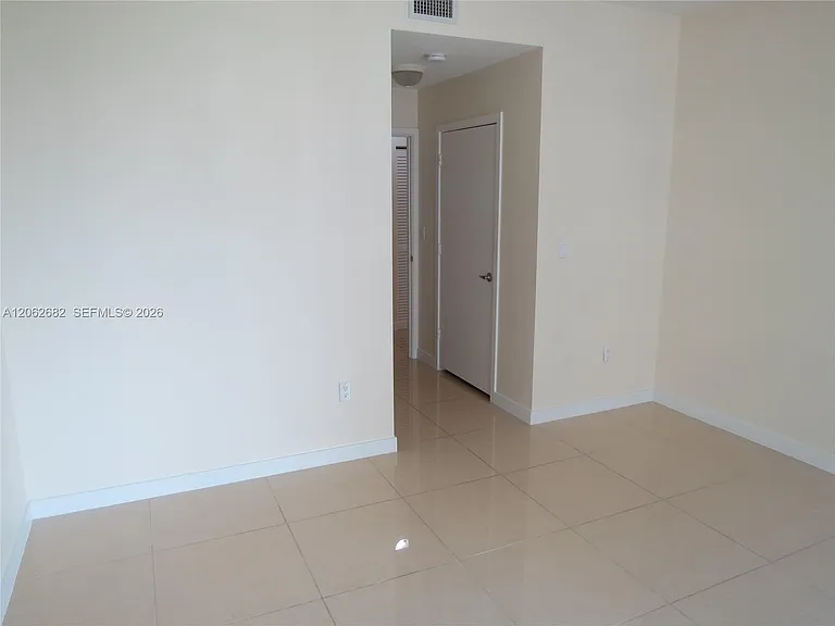 1111 SW 1st Ave #1024 — Photo 11