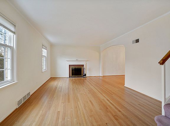 5th image of 10842 S Fairfield Ave