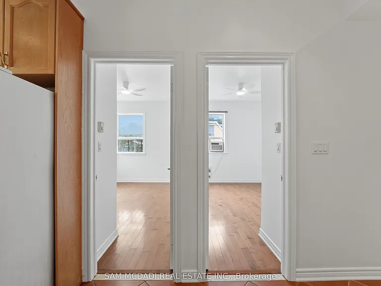 180 Bellwoods Ave #2 — Photo 9