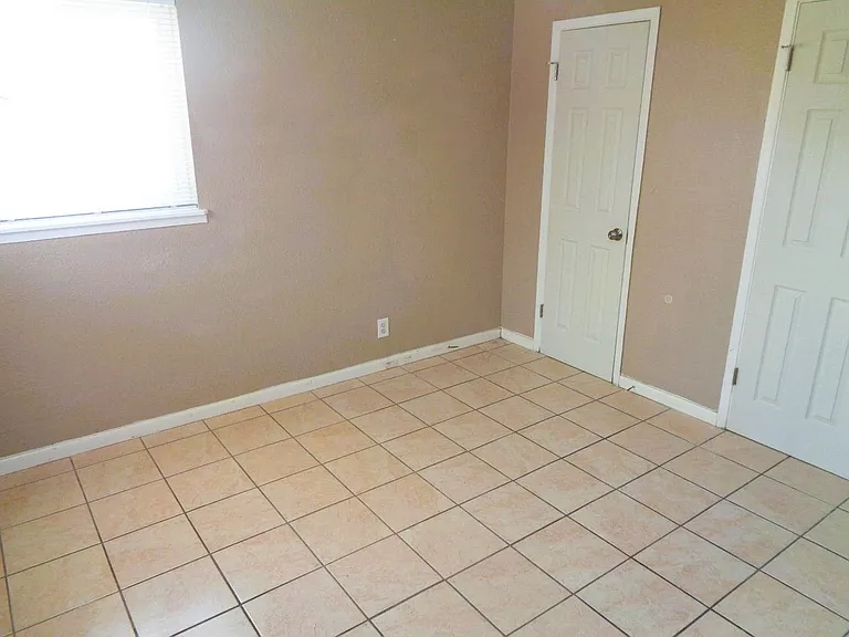 8724 Polaris St — Photo 13
