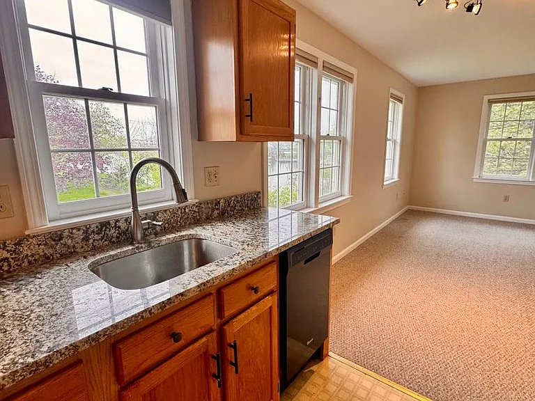 235 Maplewood — Photo 3