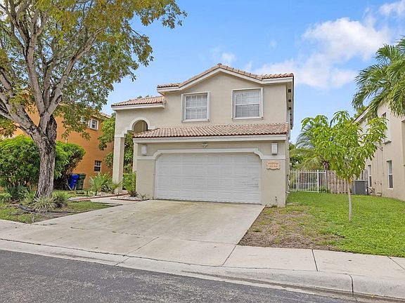 3rd image of 1512 SW 106th Ave