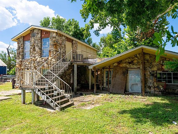 2nd image of 1939 Hopper Rd