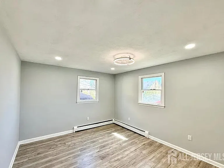 35 Fiat Ave — Photo 14