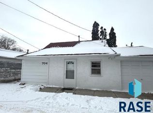 704 N Mable Ave, Sioux Falls, SD 57103