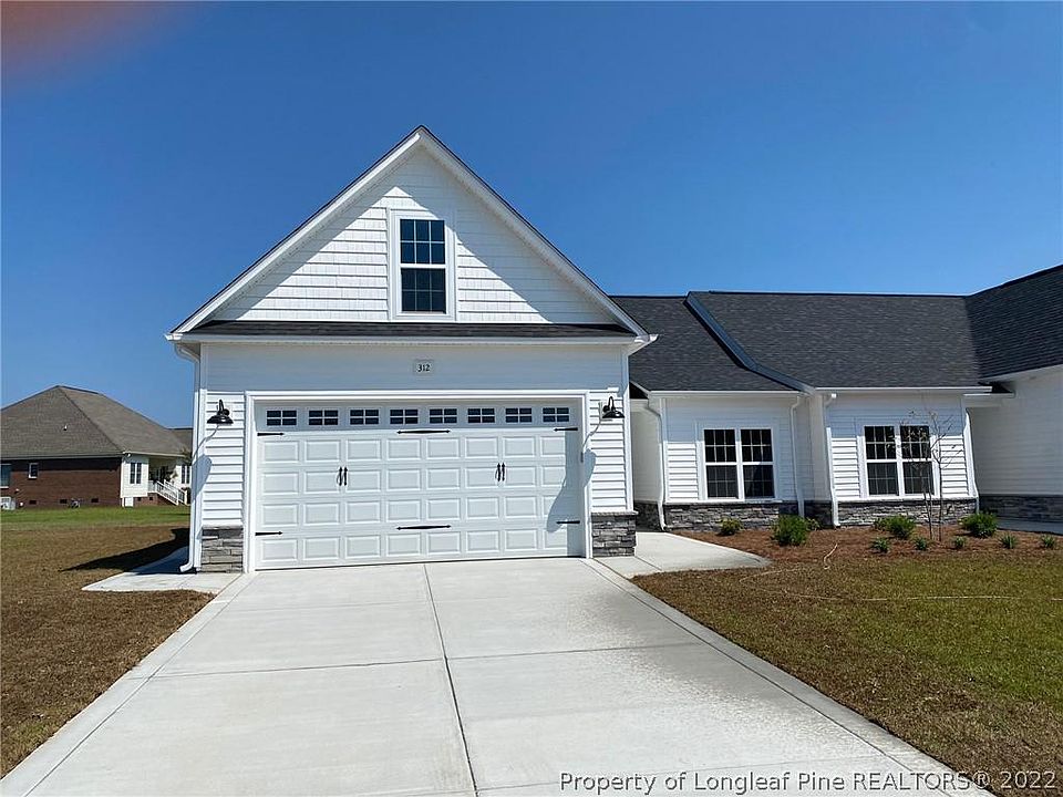 2nd image of 302 Oak Pointe Cir