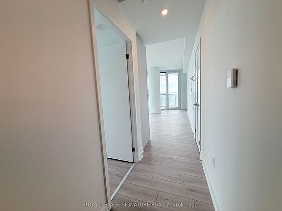 3rd image of 1 Fairview Rd E #1311