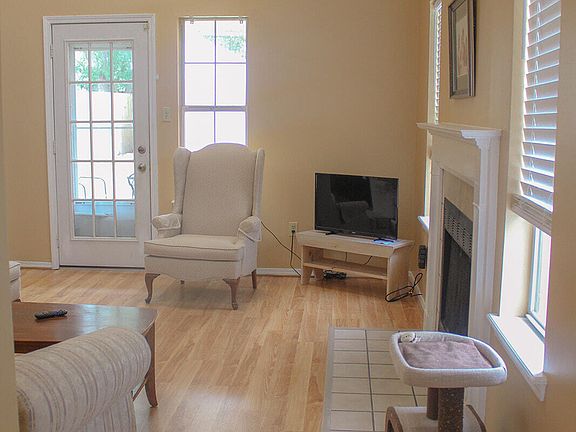 5th image of 13464 Locust Hill Dr
