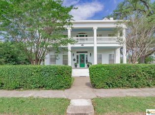 403 N Main St, Victoria, TX 77901
