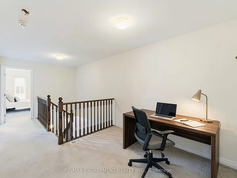 17 Southshore Cres — Photo 11