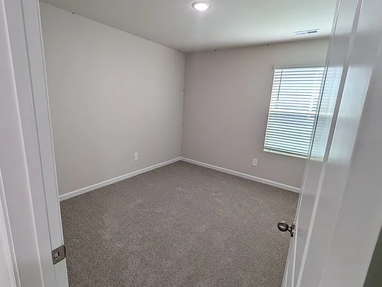 916 Grand Mesa Dr — Photo 17
