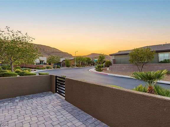 5th image of 10373 Bressana Dr