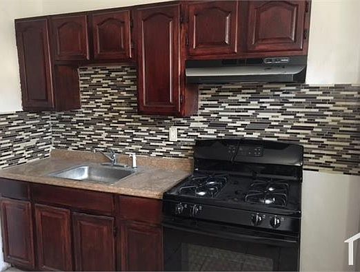 1st image of 4934 Kershaw St
