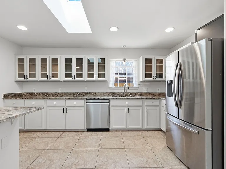 1651 Northridge Rd — Photo 13