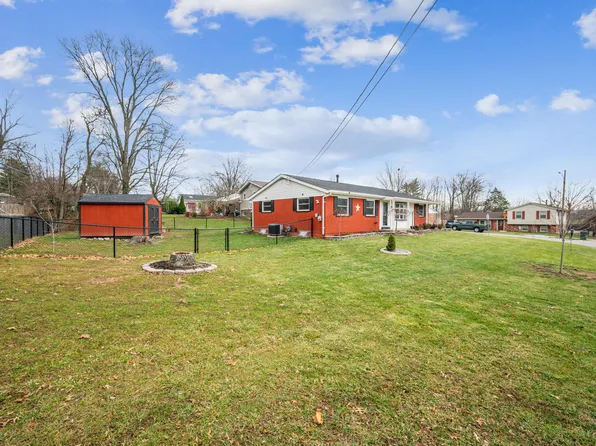 2 Yealey Dr, Florence, KY 41042