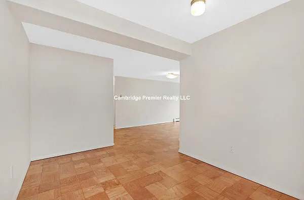 289 Harvard St #2 — Photo 5