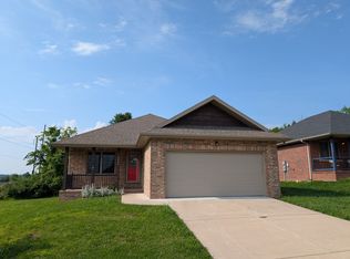 3444 E Galloway St, Springfield, MO 65804