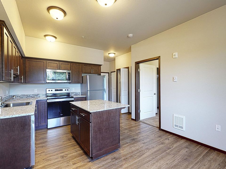 1st image of 3321 173rd Pl NE Suite 305-1