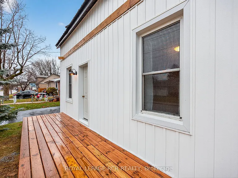 170 Young St — Photo 4