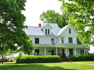 53 Hillcrest Ln, Pickaway, WV 24976