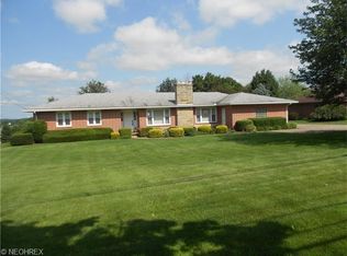 1304 N Crown Hill Rd, Orrville, OH 44667