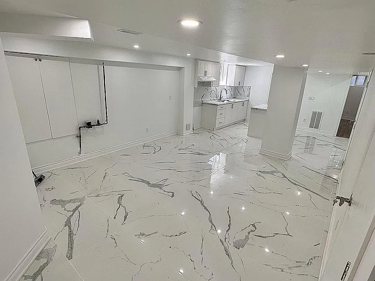 62 Telegraph Dr — Photo 1