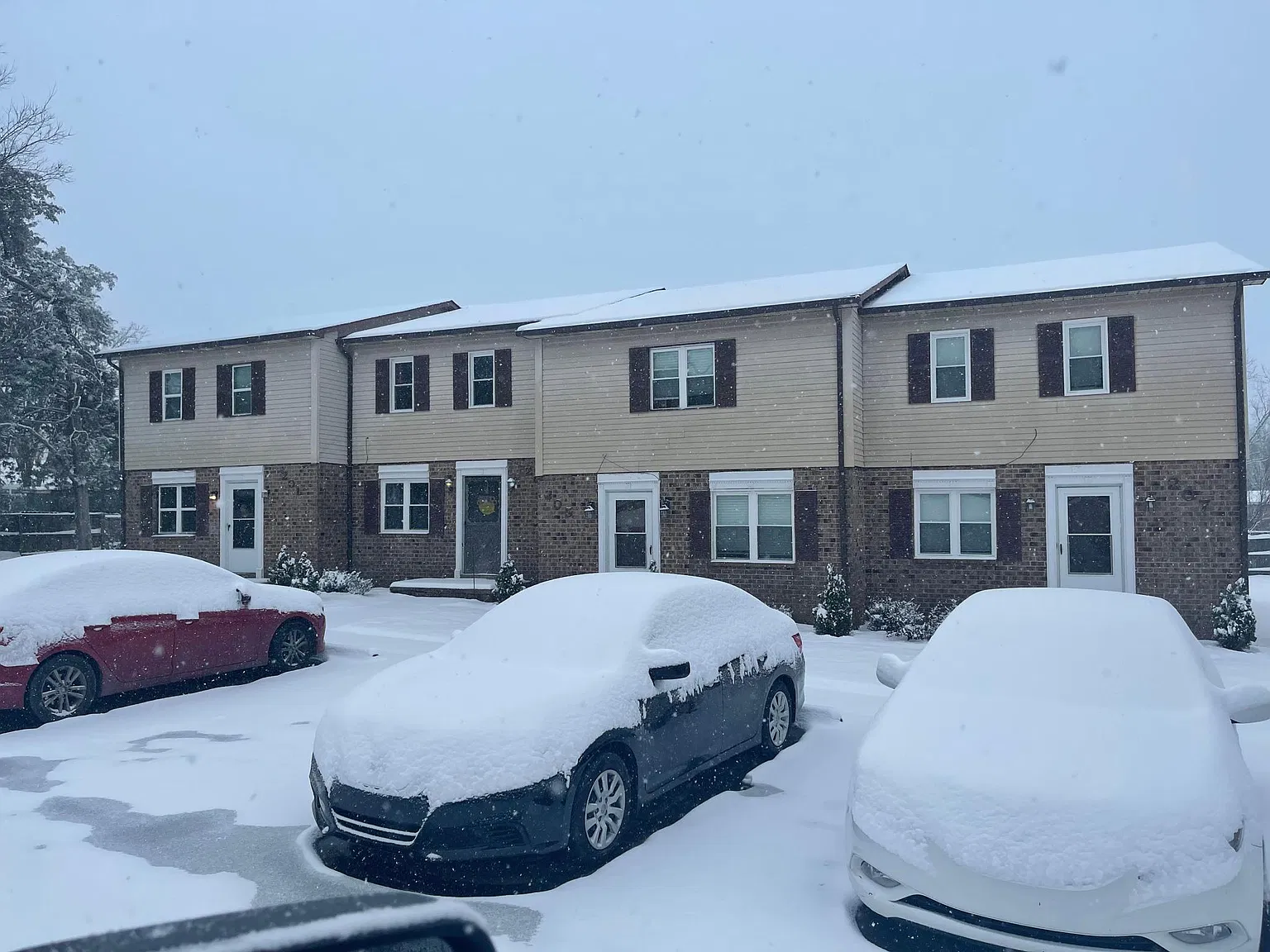 2 bed, 1.5 bath, 1178 sqft, $1,450 — Photo 1