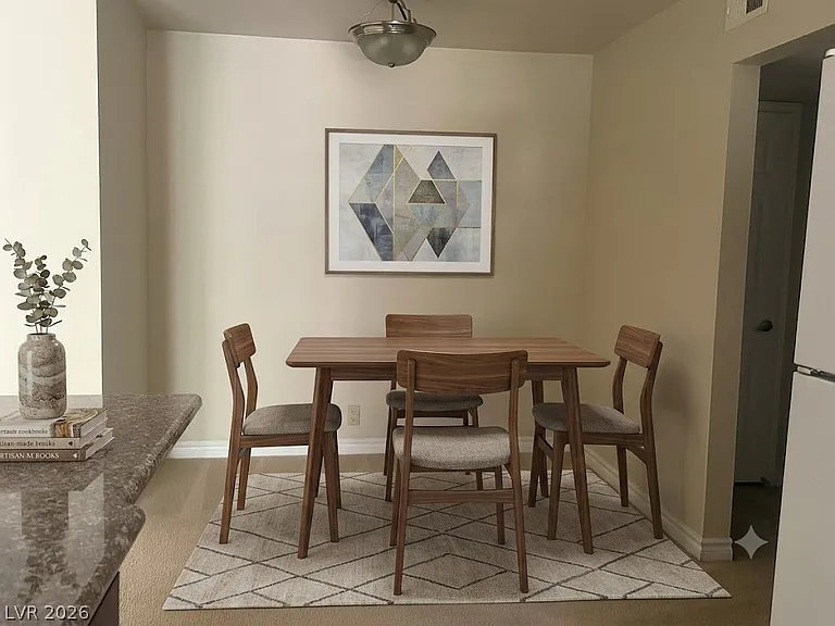 5350 River Glen Dr #298 — Photo 2