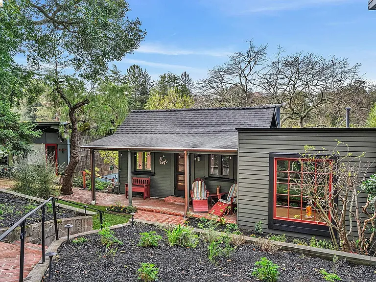 1101 Mountain Blvd — Photo 4