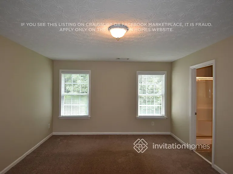 2327 Pierce Way — Photo 4