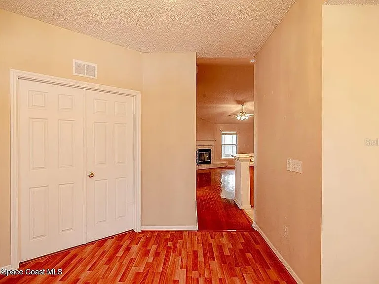 778 Hamm St NW — Photo 4