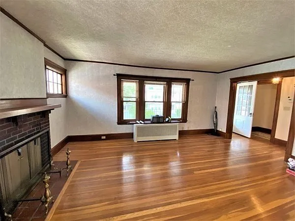 Building Photo - 81 Newport St #81
