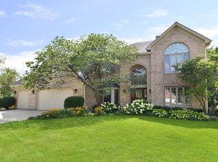 1812 Rose Ct, Wheaton, IL 60189